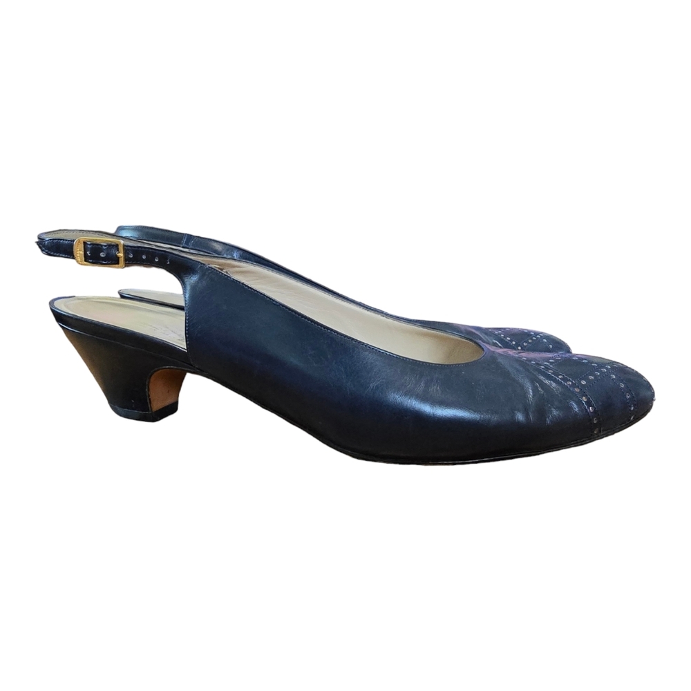 Vintage Salvatore Ferragamo Slingback Pumps